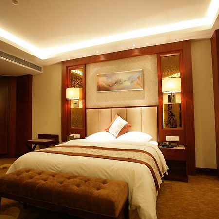 Dongguan Huilihua Hotel Екстериор снимка