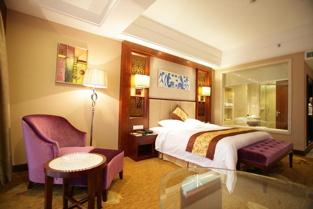Dongguan Huilihua Hotel Екстериор снимка