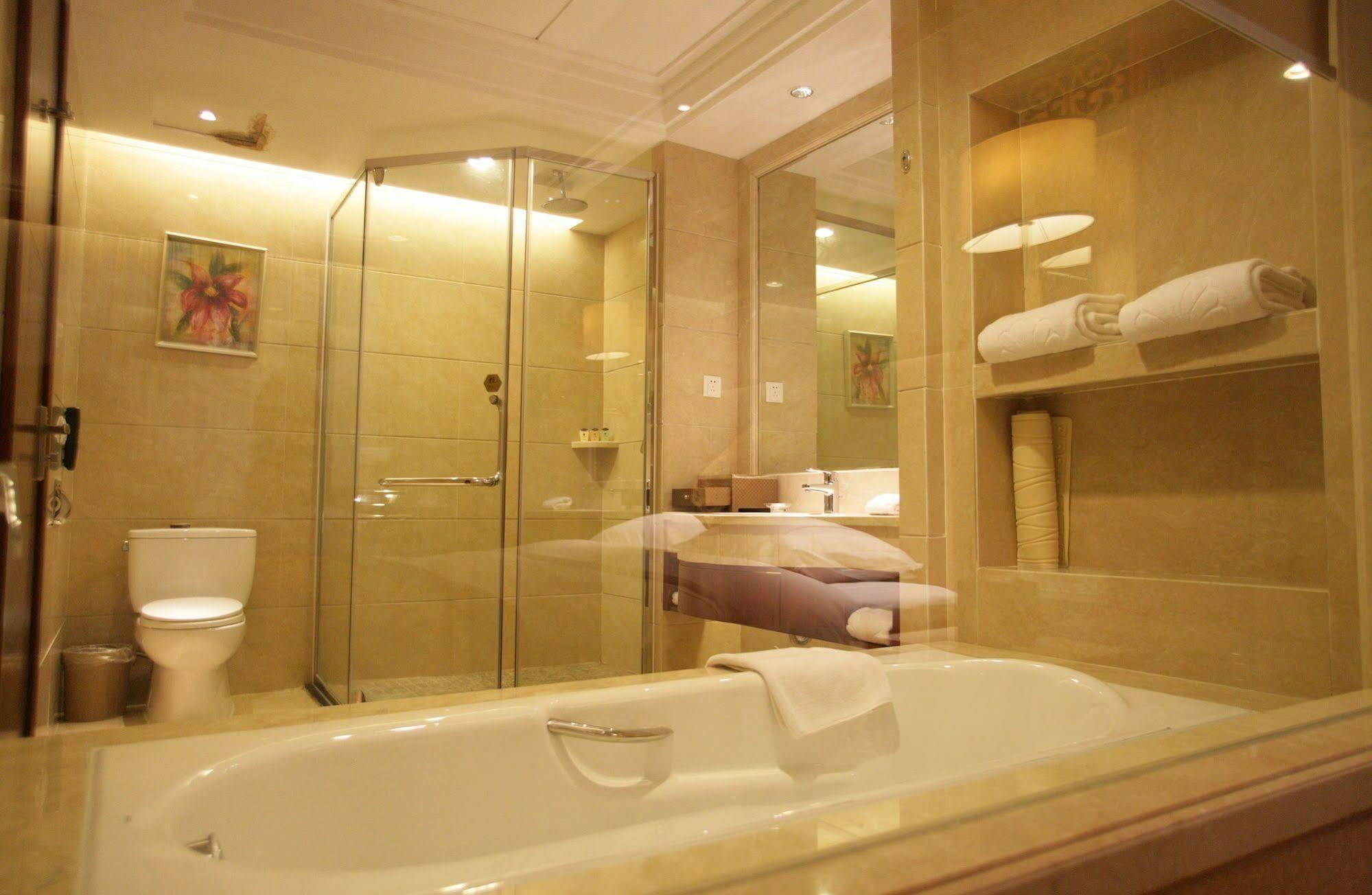 Dongguan Huilihua Hotel Екстериор снимка