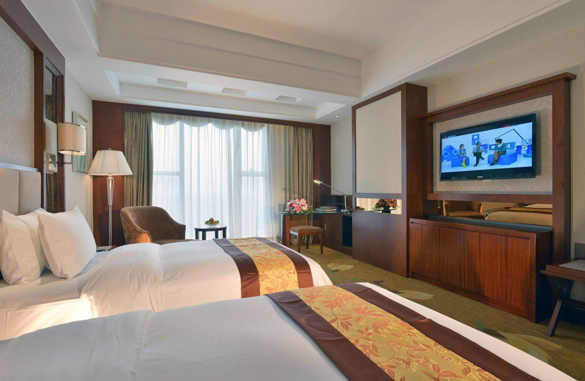 Dongguan Huilihua Hotel Екстериор снимка