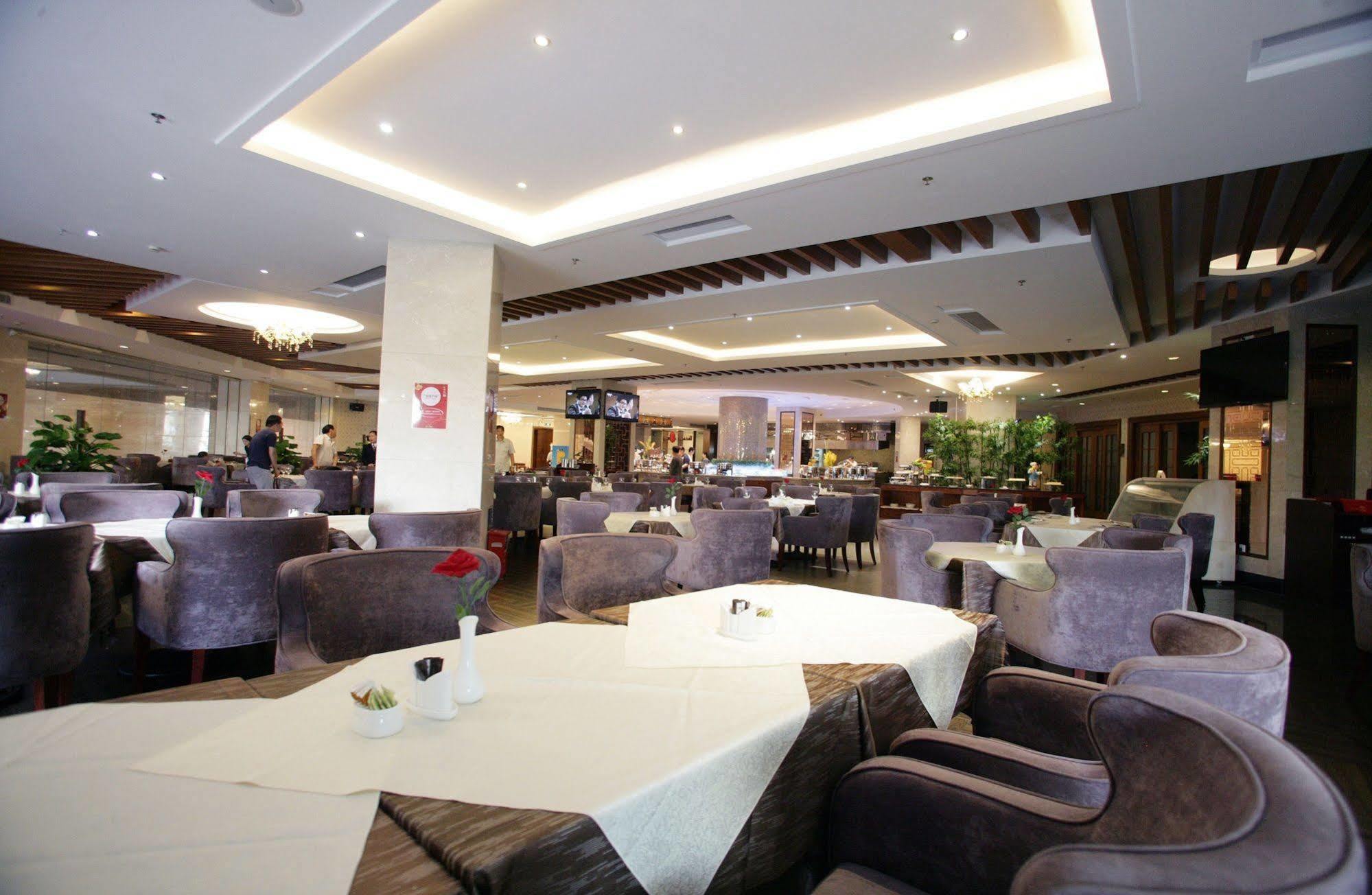 Dongguan Huilihua Hotel Екстериор снимка