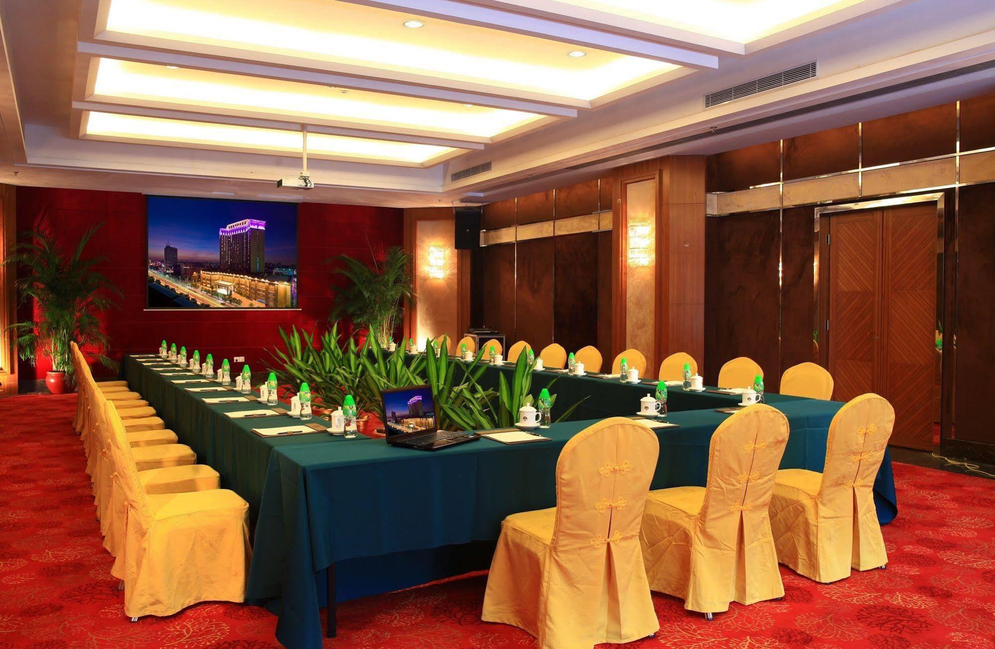 Dongguan Huilihua Hotel Екстериор снимка